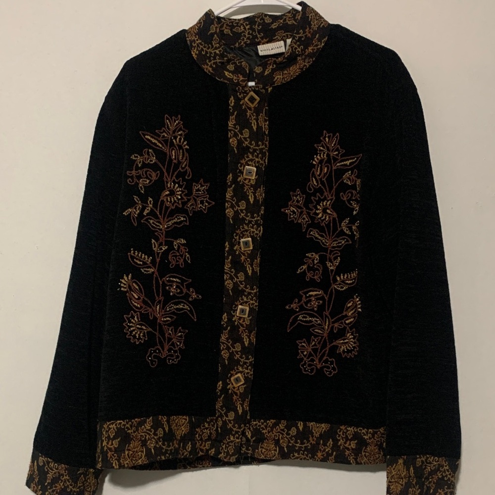 White Stag Vintage  Emboidered Jacket.